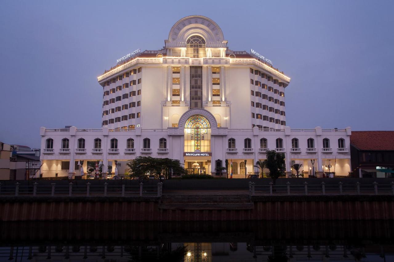 Mercure Jakarta Batavia Exteriör bild
