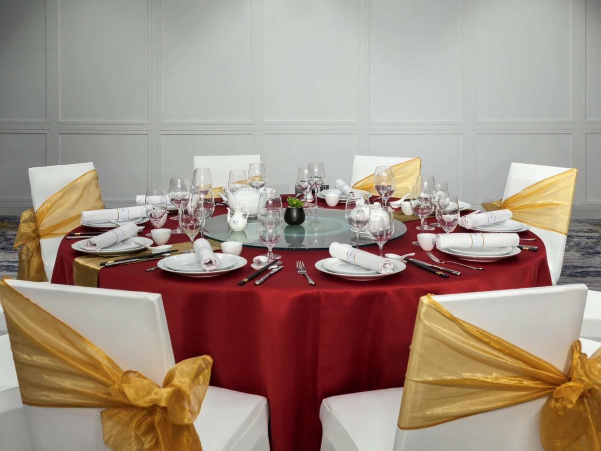 Mercure Jakarta Batavia Exteriör bild