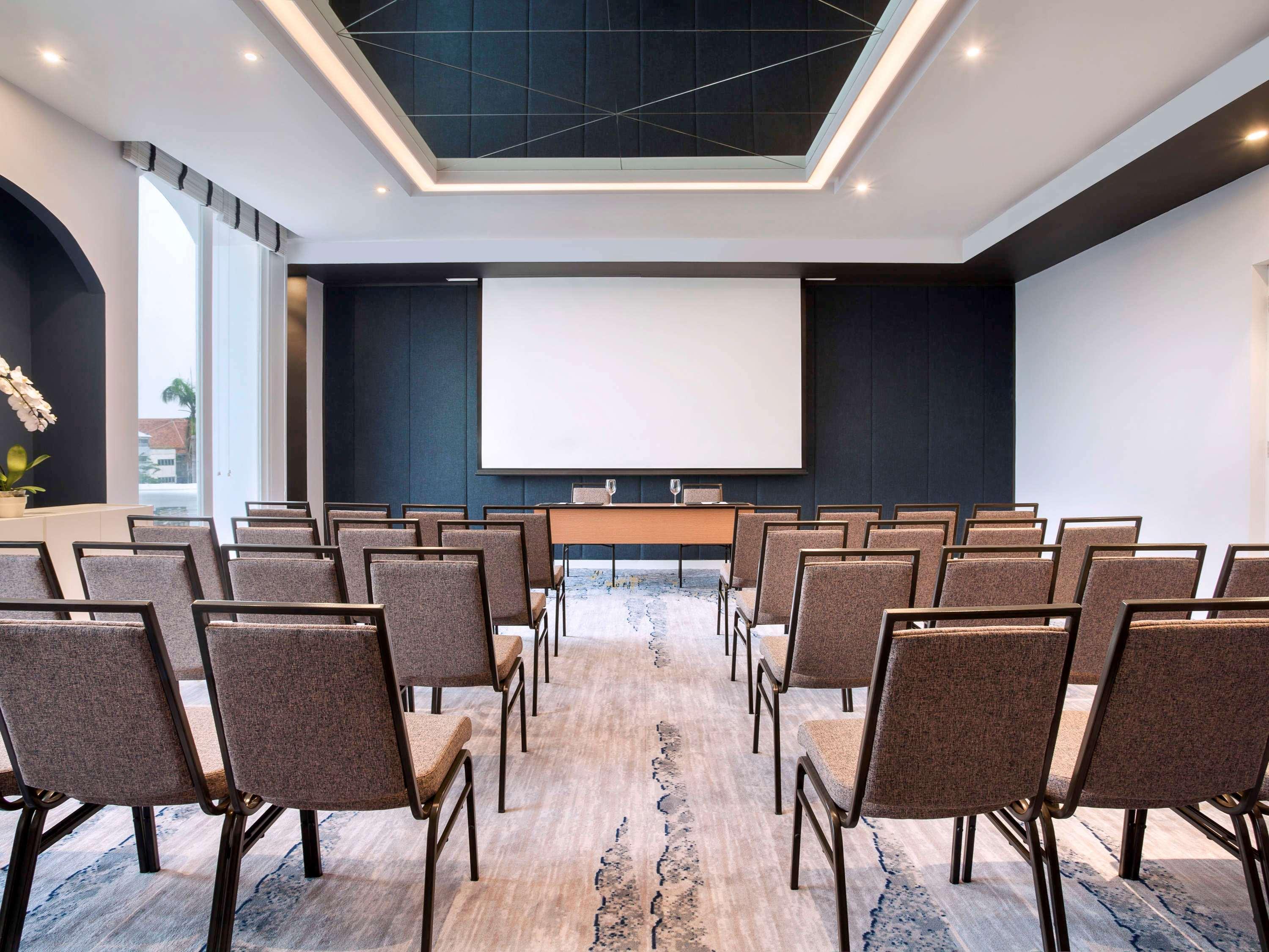 Mercure Jakarta Batavia Exteriör bild